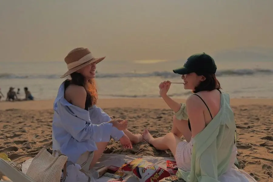 Bình minh trên biển Nha Trang mang vẻ đẹp rực rỡ như một bức tranh 5