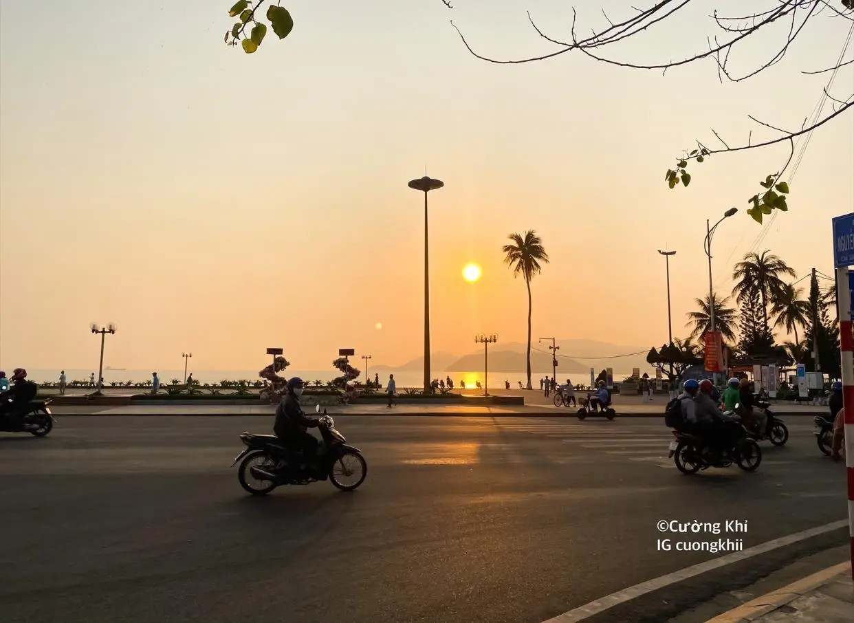 Check-in Nha Trang b&igrave;nh y&ecirc;n v&agrave;o l&uacute;c s&aacute;ng sớm qua lăng k&iacute;nh của blogger Cường Khỉ 5