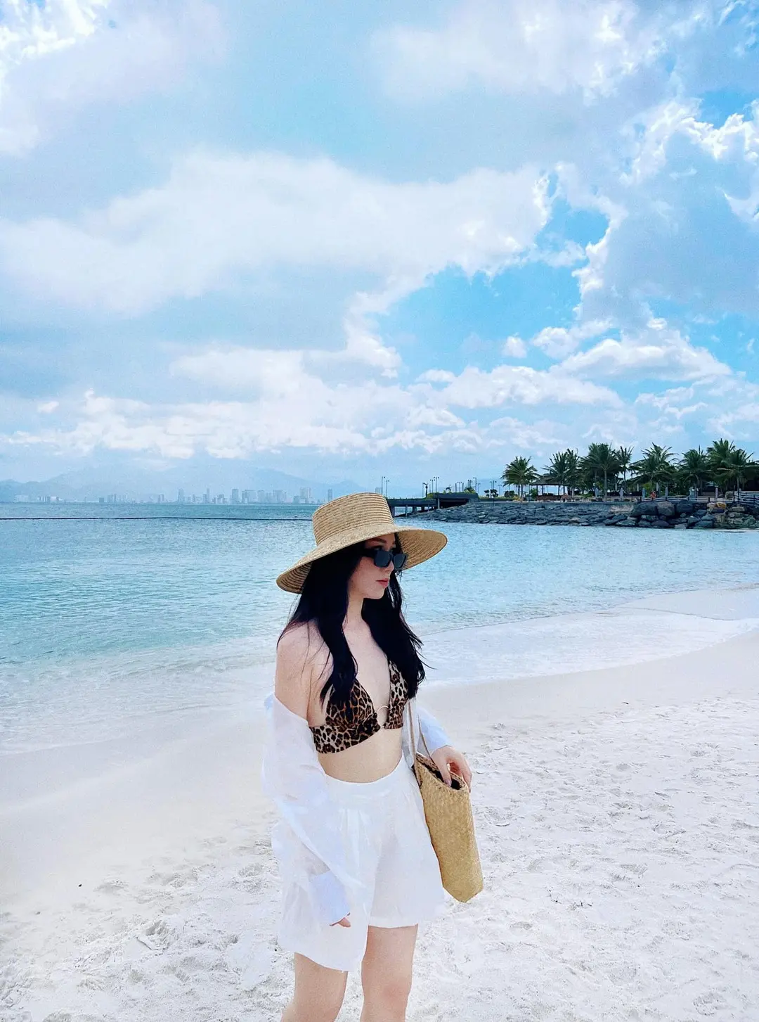 Check-in Nha Trang tựa thi&ecirc;n đường Maldives trong bộ ảnh t&igrave;nh bể b&igrave;nh của cặp đ&ocirc;i 9X 11