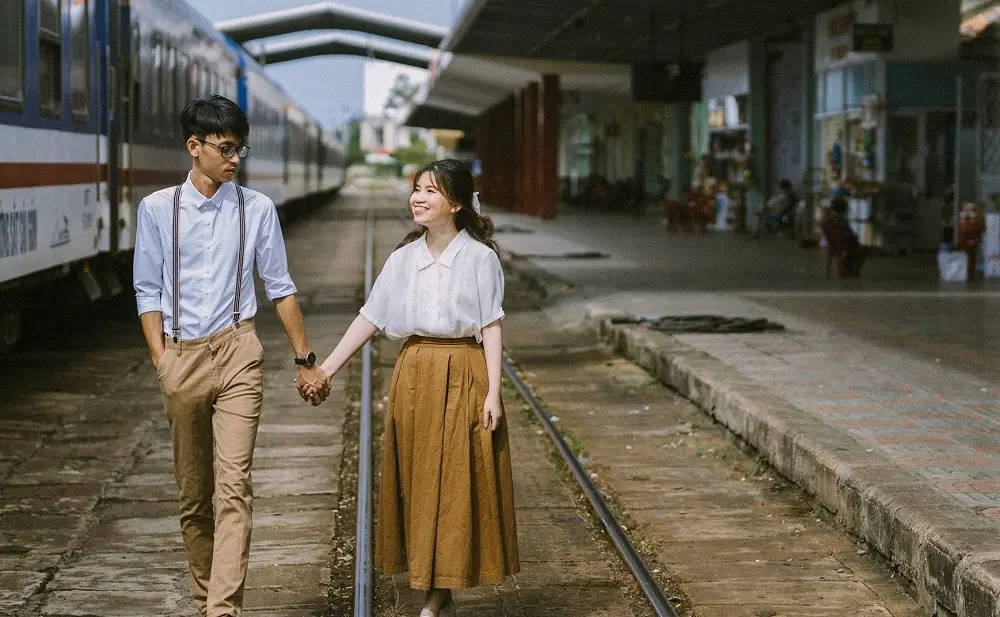 C&ugrave;ng nh&igrave;n ngắm ga Nha Trang qua bộ ảnh đầy ho&agrave;i niệm của Tiệm ảnh 90s 4
