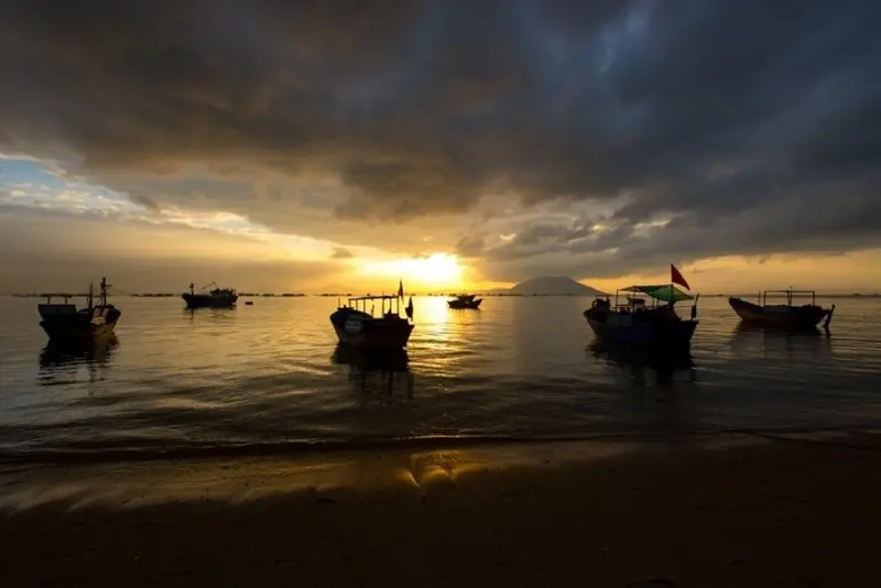 Đến với 6 l&agrave;ng ch&agrave;i Nha Trang, Kh&aacute;nh H&ograve;a b&igrave;nh y&ecirc;n b&ecirc;n phố biển 4