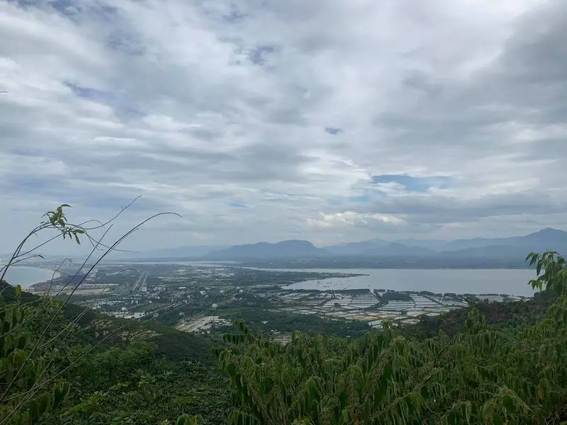 Đ&egrave;o C&ugrave; Hin Nha Trang: Cung đường ven biển ngoạn mục v&agrave; h&ugrave;ng vĩ 8