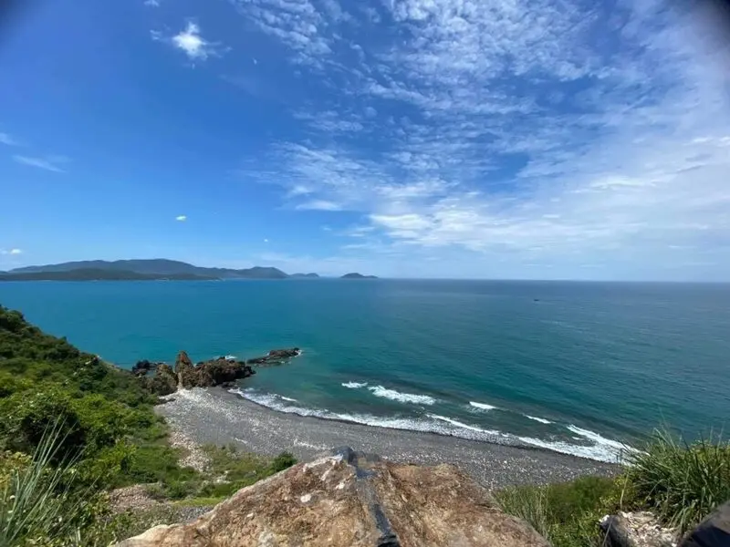 Đ&egrave;o C&ugrave; Hin Nha Trang: Cung đường ven biển ngoạn mục v&agrave; h&ugrave;ng vĩ 5