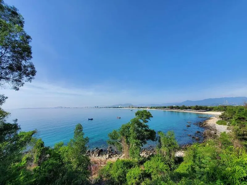 Đ&egrave;o C&ugrave; Hin Nha Trang: Cung đường ven biển ngoạn mục v&agrave; h&ugrave;ng vĩ 4