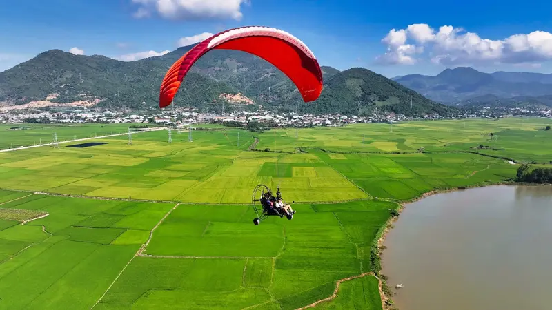D&ugrave; lượn Nha Trang: Cẩm nang vui chơi từ A - Z 7