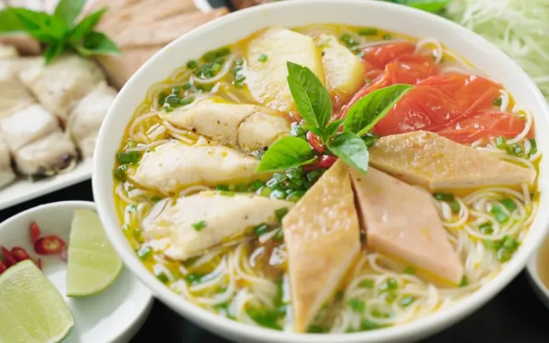 Kh&aacute;m ph&aacute; chợ Vĩnh Hải sầm uất nhất Nha Trang 6