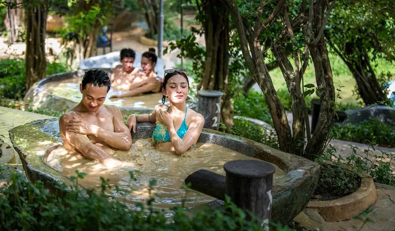 Review H&ograve;n Tằm, thi&ecirc;n đường biển d&agrave;nh cho chuyến nghỉ dưỡng tuyệt vời 5