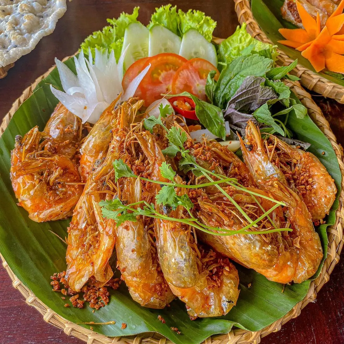 Xuy&ecirc;n kh&ocirc;ng về thời kiếm hiệp tại hồ K&ecirc;nh Hạ Nha Trang c&ugrave;ng anh ch&agrave;ng Jacob Nhat 14