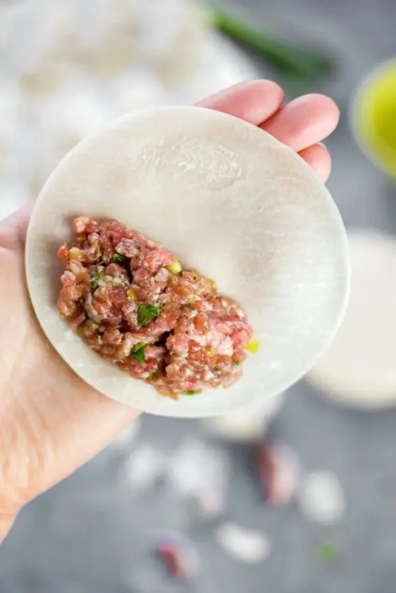 Gyoza: Phi&ecirc;n bản h&aacute; cảo Nhật Bản v&agrave; c&aacute;ch l&agrave;m ngon chuẩn vị 9