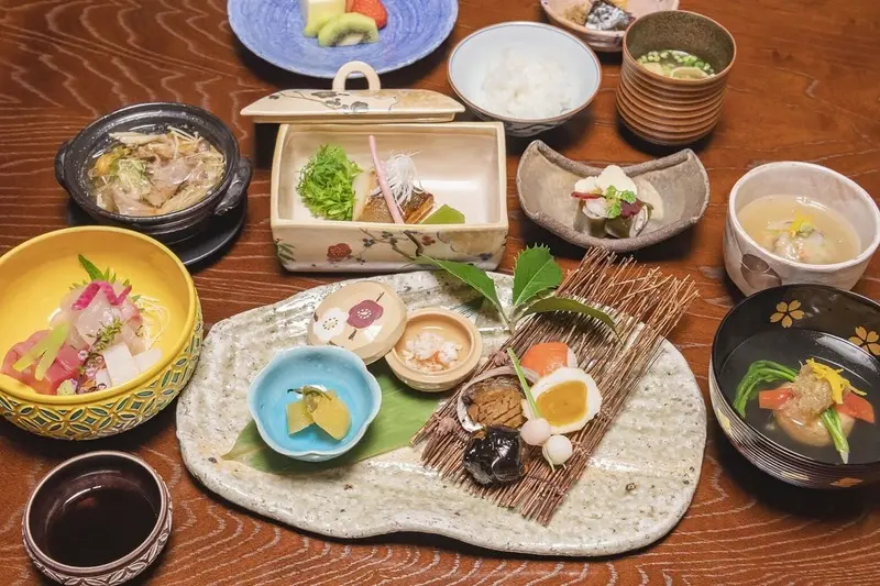 Kaiseki: Phong c&aacute;ch ẩm thực Nhật tinh tế theo m&ugrave;a 6