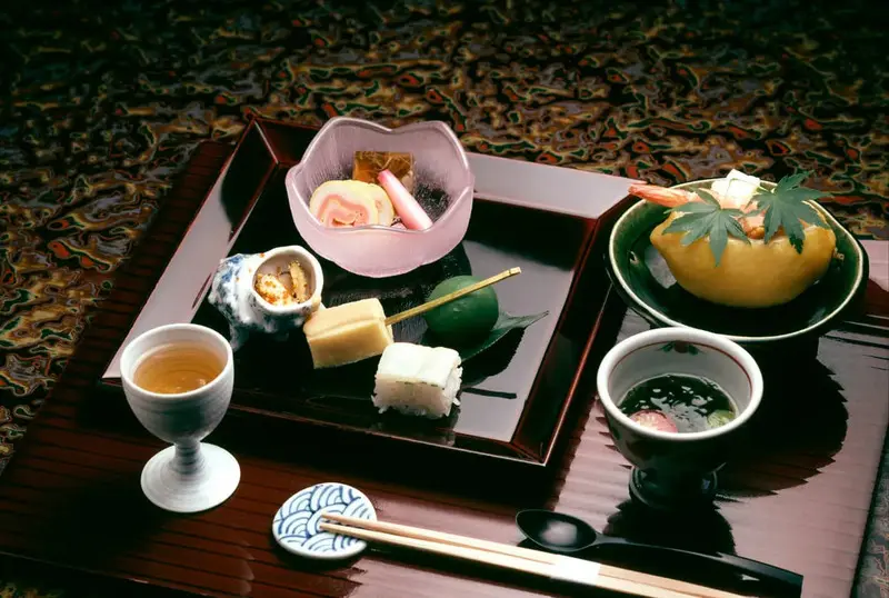Kaiseki: Phong c&aacute;ch ẩm thực Nhật tinh tế theo m&ugrave;a 3