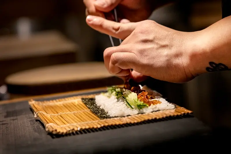 Omakase: H&agrave;nh tr&igrave;nh l&yacute; th&uacute; để trải nghiệm ẩm thực Nhật Bản 4