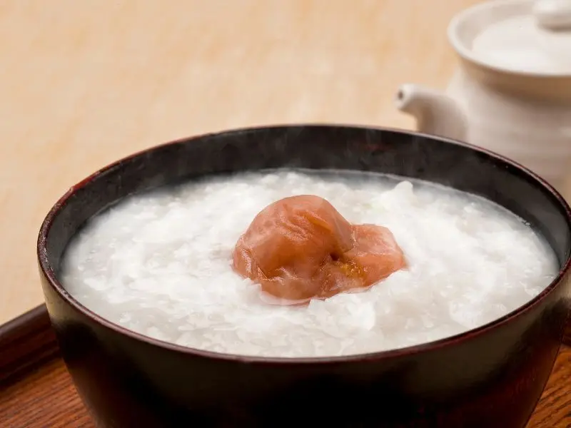 Umeboshi: M&oacute;n mơ muối chua chua mặn mặn khiến bạn u m&ecirc; 10