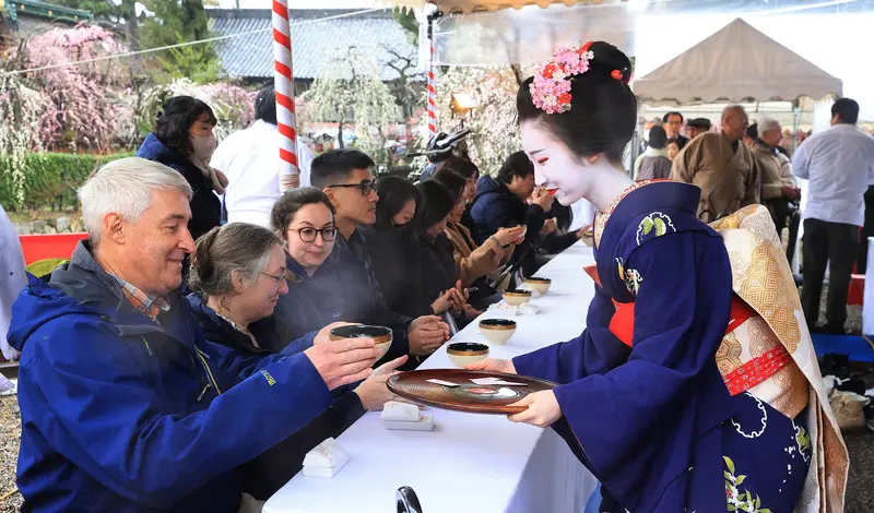Geisha Nhật, vẻ đẹp thanh lịch trong chiếc Kimono truyền thống 13