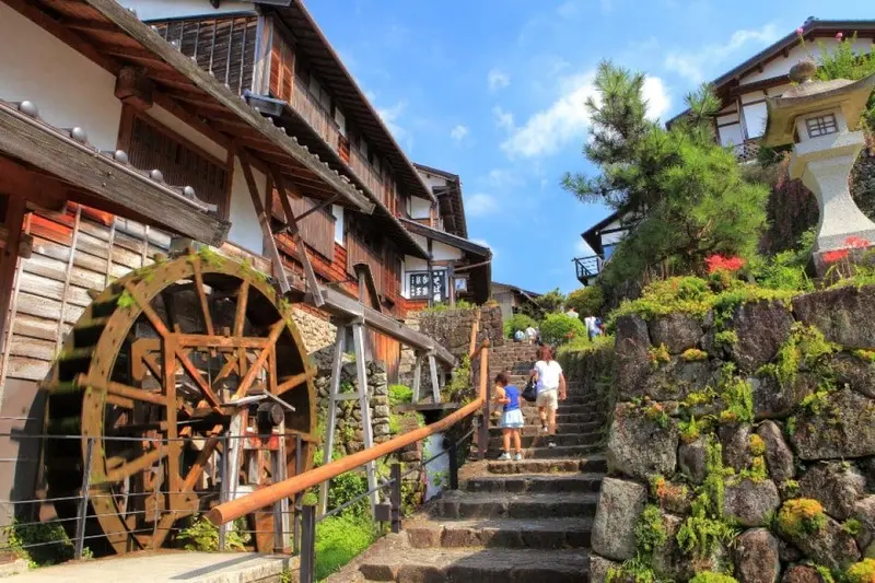 Gifu Nhật Bản: Vẻ đẹp h&agrave;i h&ograve;a giữa thi&ecirc;n nhi&ecirc;n v&agrave; lịch sử 3