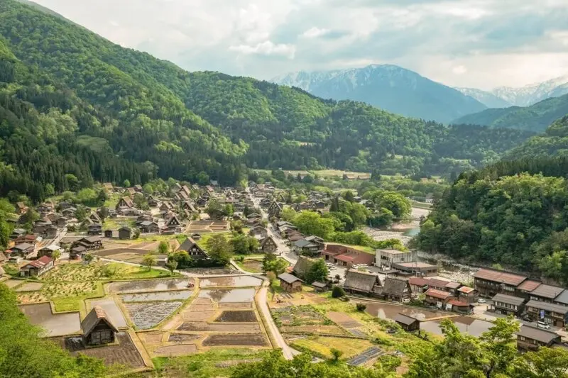 Gifu Nhật Bản: Vẻ đẹp h&agrave;i h&ograve;a giữa thi&ecirc;n nhi&ecirc;n v&agrave; lịch sử 4