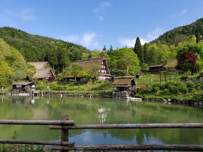 Gifu Nhật Bản: Vẻ đẹp h&agrave;i h&ograve;a giữa thi&ecirc;n nhi&ecirc;n v&agrave; lịch sử 12