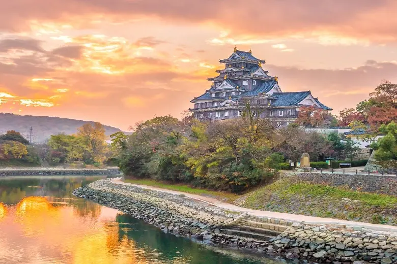 Giới thiệu về th&agrave;nh phố &aacute;nh s&aacute;ng Okayama Nhật Bản 2