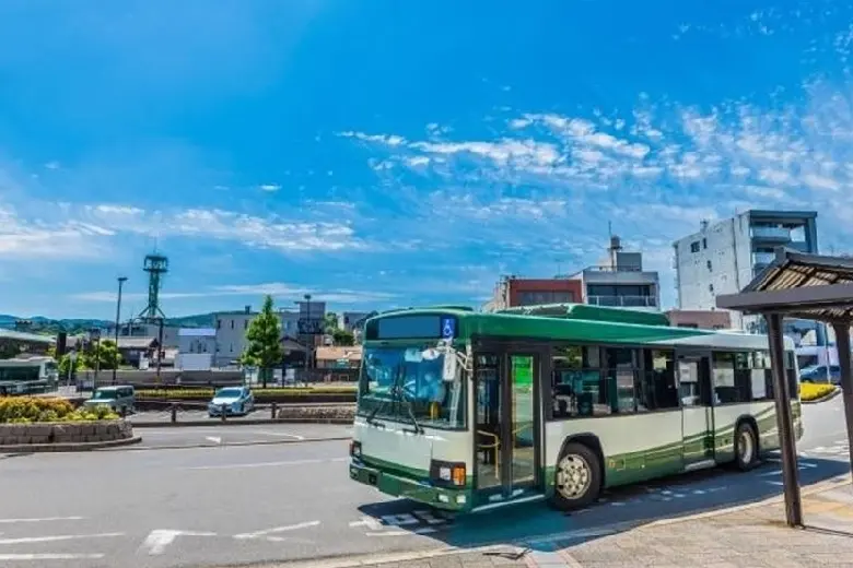 Giới thiệu về th&agrave;nh phố &aacute;nh s&aacute;ng Okayama Nhật Bản 13