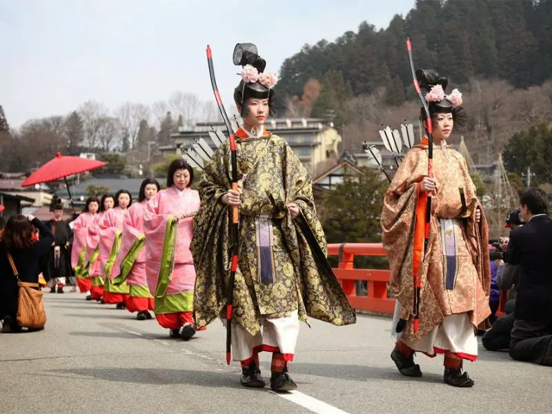 Kinh nghiệm du lịch Golden Week: Trải nghiệm tuyệt vời tại Nhật Bản 4