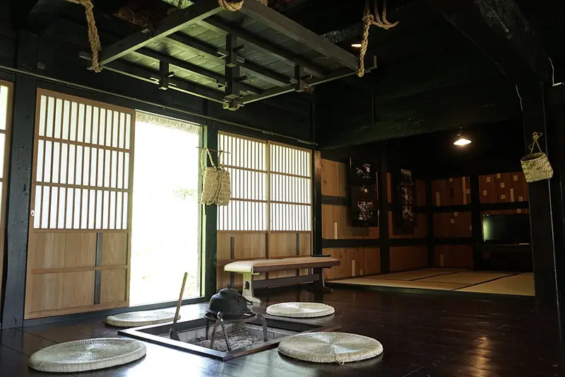 L&agrave;ng cổ Shirakawago: Miền đất đầy m&ecirc; hoặc m&ugrave;a tuyết trắng 10