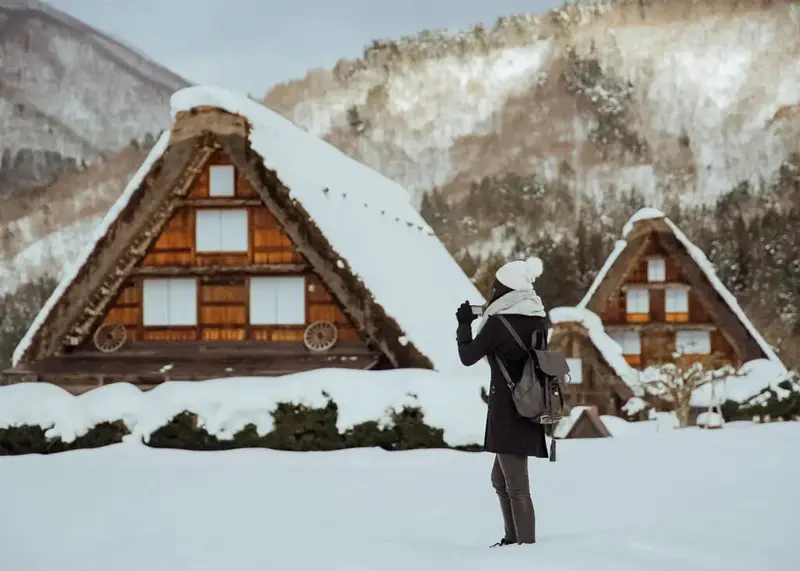 L&agrave;ng cổ Shirakawago: Miền đất đầy m&ecirc; hoặc m&ugrave;a tuyết trắng 14