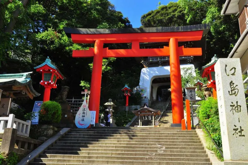 Say m&ecirc; trước vẻ đẹp của đảo Enoshima Nhật Bản 8