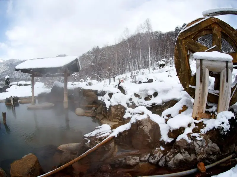 Suối nước n&oacute;ng Hoheikyo Onsen: Nơi thư gi&atilde;n &ldquo;th&acirc;n - t&acirc;m - tr&iacute;&rdquo; 3