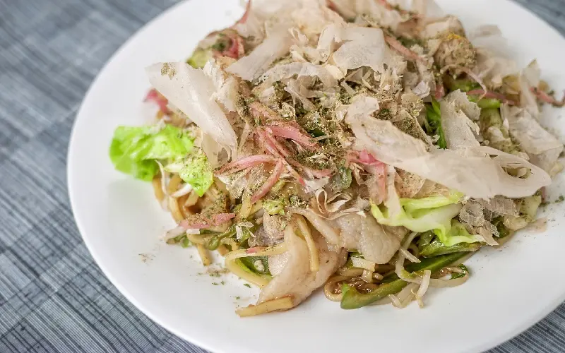 Yakisoba l&agrave; g&igrave;? C&aacute;ch chế biến v&agrave; hương vị của m&oacute;n m&igrave; Nhật Bản 10
