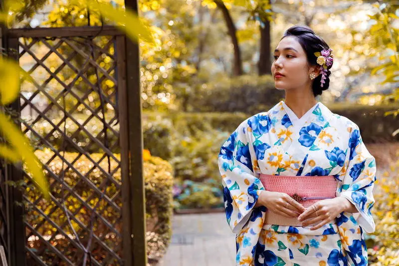 Yukata l&agrave; g&igrave;? N&eacute;t đặc trưng của trang phục truyền thống m&ugrave;a h&egrave; Nhật Bản 7