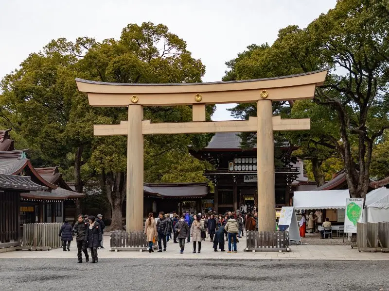 Dạo bước quanh ngôi đền Meiji Jingu đầy linh thiêng của Nhật Bản