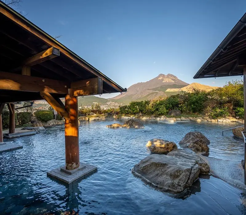 Trải nghiệm 10 suối nước nóng Nhật Bản đáng ghé thăm nhất