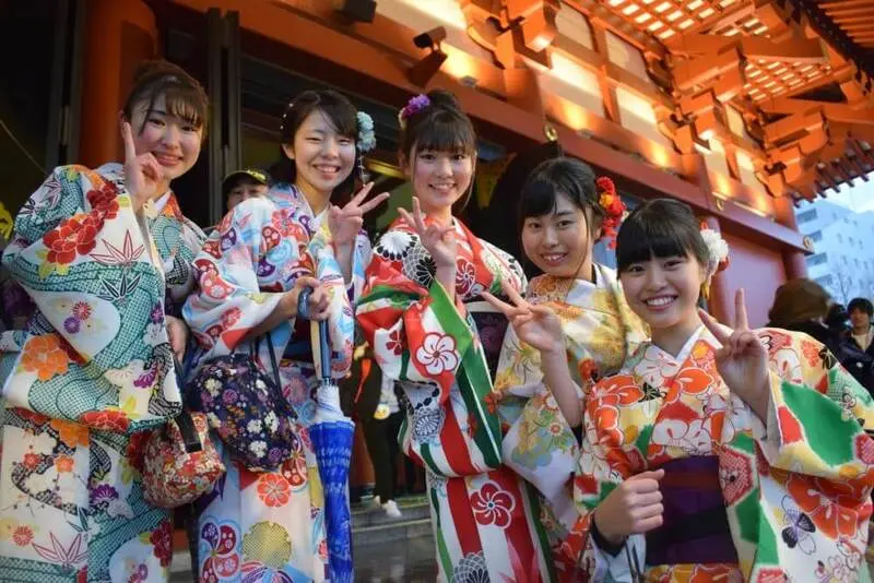 Hinamatsuri: Lễ hội b&uacute;p b&ecirc; Nhật Bản đầy sắc m&agrave;u văn h&oacute;a 10