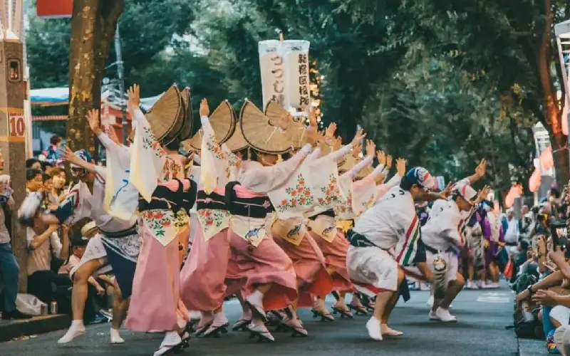 Kh&aacute;m ph&aacute; lễ hội Obon b&aacute;o hiểu tổ ti&ecirc;n tại Nhật Bản 3