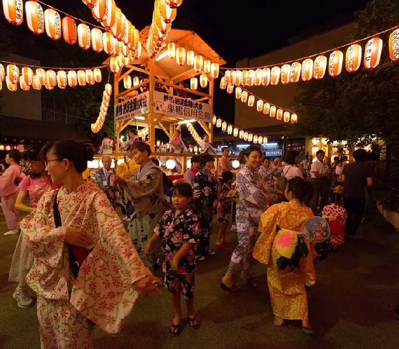Khám phá lễ hội Obon báo hiểu tổ tiên tại Nhật Bản