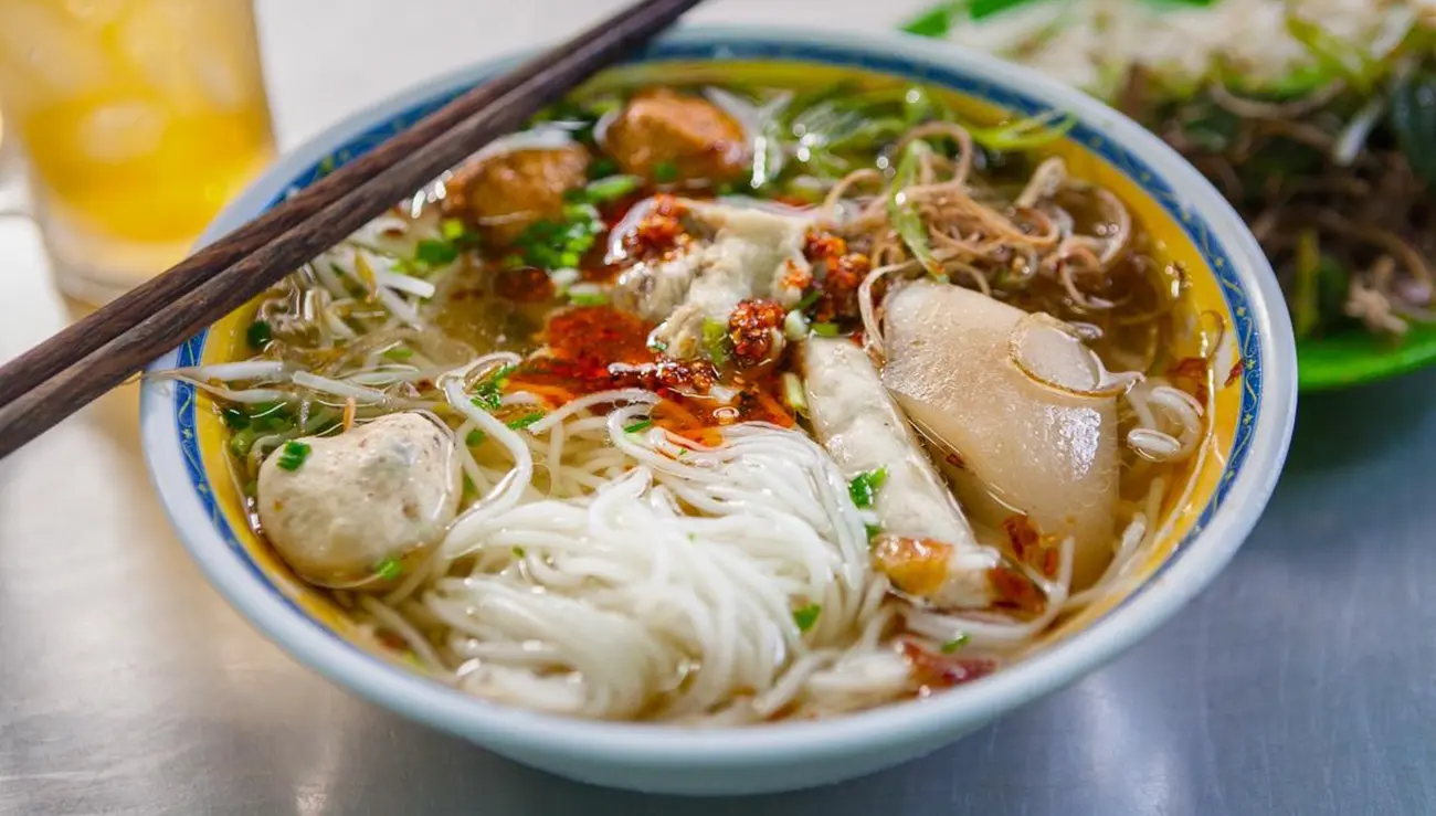 Bún mọc thì đâu cũng có, nhưng đến Ninh Bình phải ăn Bún mọc Kim Sơn!