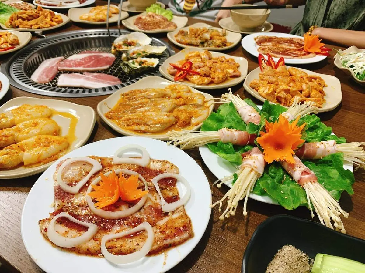 Bỏ t&uacute;i top 5 địa chỉ ăn buffet Ninh B&igrave;nh nổi tiếng 6