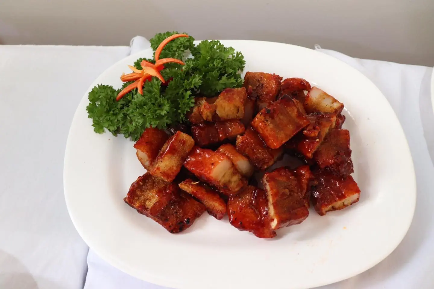 Bỏ t&uacute;i top 5 địa chỉ ăn buffet Ninh B&igrave;nh nổi tiếng 10