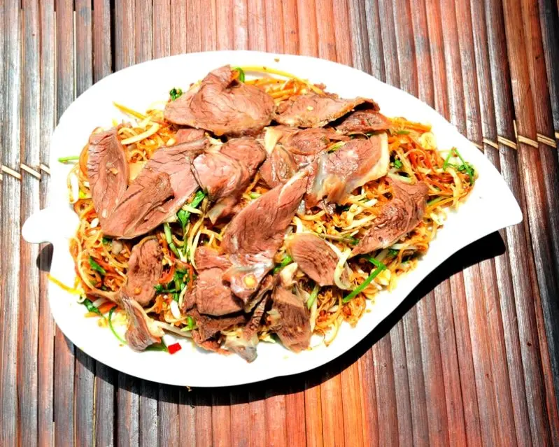 Chợ Qu&ecirc; Qu&aacute;n &ndash; Kh&ocirc;ng gian ẩm thực đậm chất d&acirc;n d&atilde; tại Ninh B&igrave;nh 8