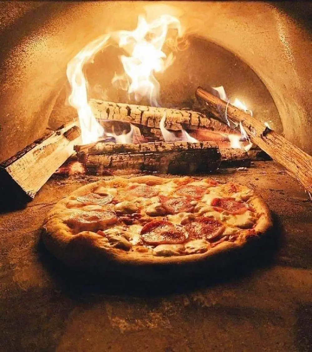Đến Chookie's Hideaway - Thưởng thức ngay pizza nướng l&ograve; n&oacute;ng hổi 5