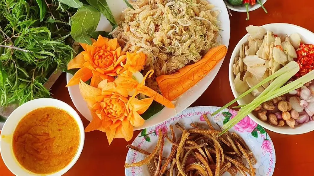 Gỏi c&aacute; nhệch Ninh B&igrave;nh &ndash; Từ m&oacute;n d&acirc;n d&atilde; đến đặc sản trứ danh 4