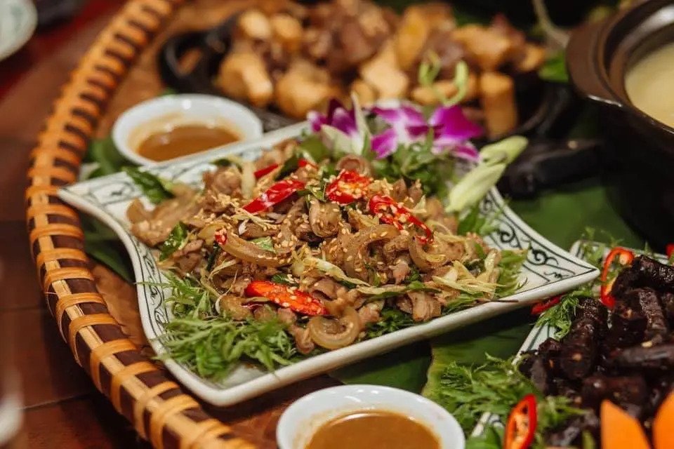 Nh&agrave; h&agrave;ng B&igrave;nh Minh Ninh B&igrave;nh &ndash; Địa điểm l&yacute; tưởng thưởng thức hải sản 9