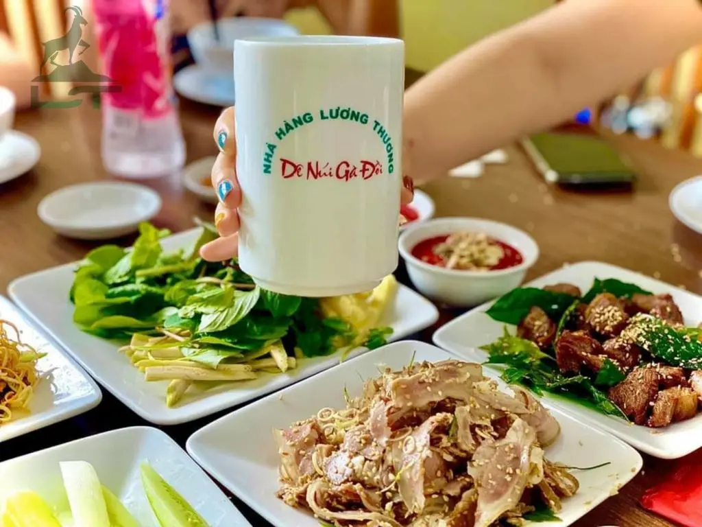 Nhắc đến nh&agrave; h&agrave;ng Lương Thương l&agrave; nhớ đến đặc sản d&ecirc; n&uacute;i Ninh B&igrave;nh 6
