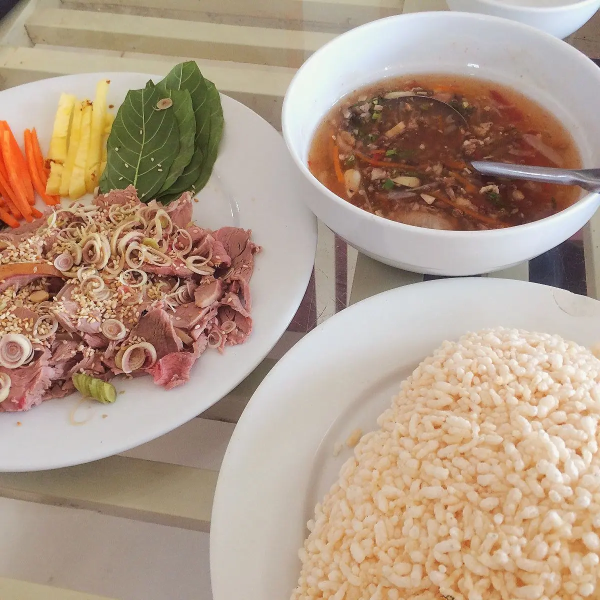 Thịt d&ecirc; cơm ch&aacute;y - M&oacute;n ăn g&acirc;y nhớ thương của cố đ&ocirc; Ninh B&igrave;nh 3
