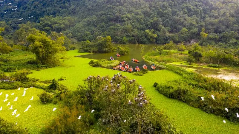 C&oacute; một Thung Nham với vẻ đẹp rạng ngời trong khu Danh thắng Tr&agrave;ng An 4