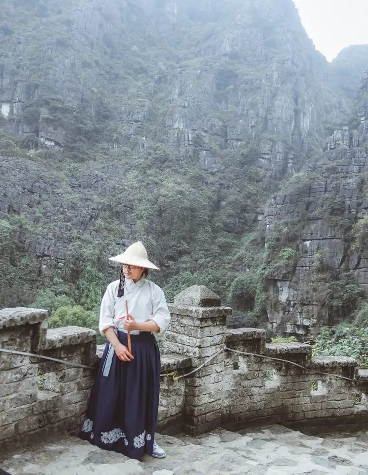 C&ugrave;ng Đức Minh - Anh ch&agrave;ng vui t&iacute;nh m&ecirc; du lịch review lịch tr&igrave;nh Tr&agrave;ng An 2