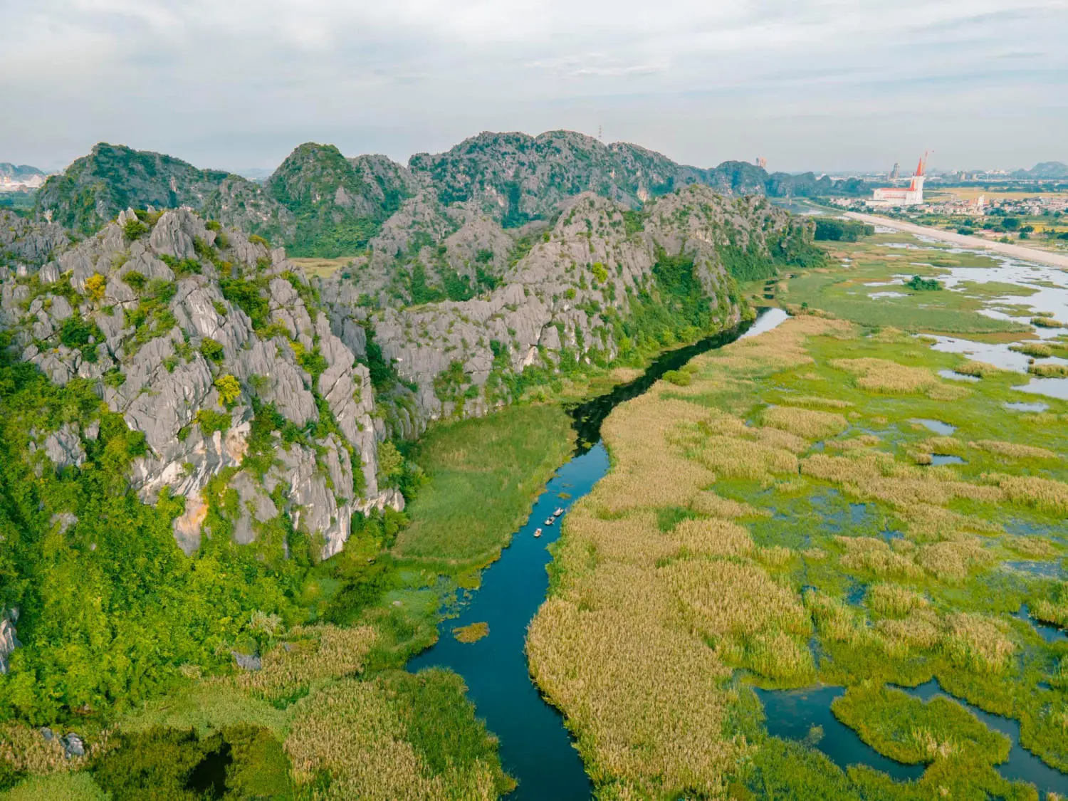 Đầm V&acirc;n Long Ninh B&igrave;nh, vịnh kh&ocirc;ng s&oacute;ng giữa miền qu&ecirc; an y&ecirc;n 7