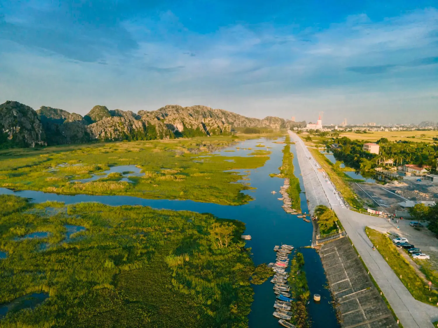 Đầm V&acirc;n Long Ninh B&igrave;nh, vịnh kh&ocirc;ng s&oacute;ng giữa miền qu&ecirc; an y&ecirc;n 8