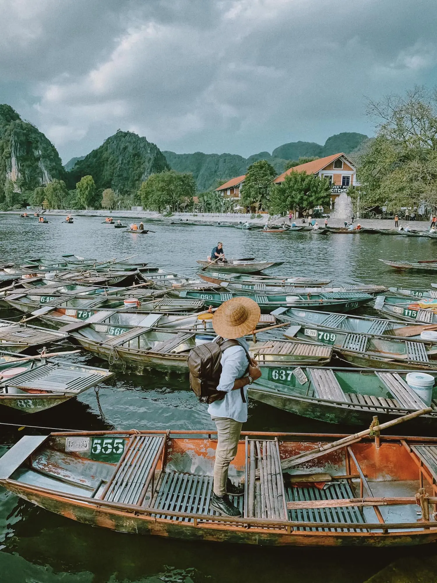 Đ&oacute;n xem review 1 ng&agrave;y ở Ninh B&igrave;nh từ anh ch&agrave;ng Cường Quốc Phạm 8