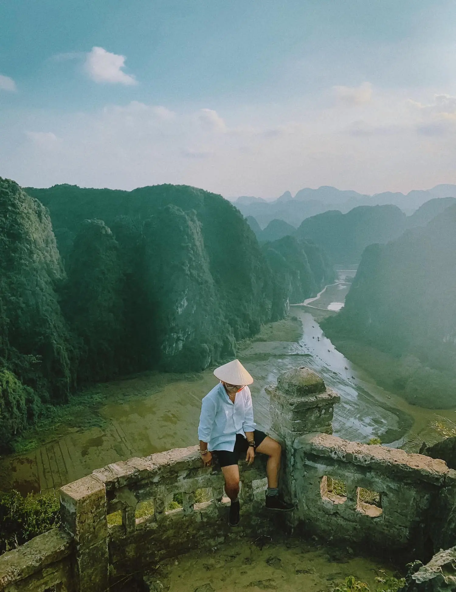 Đ&oacute;n xem review 1 ng&agrave;y ở Ninh B&igrave;nh từ anh ch&agrave;ng Cường Quốc Phạm 13